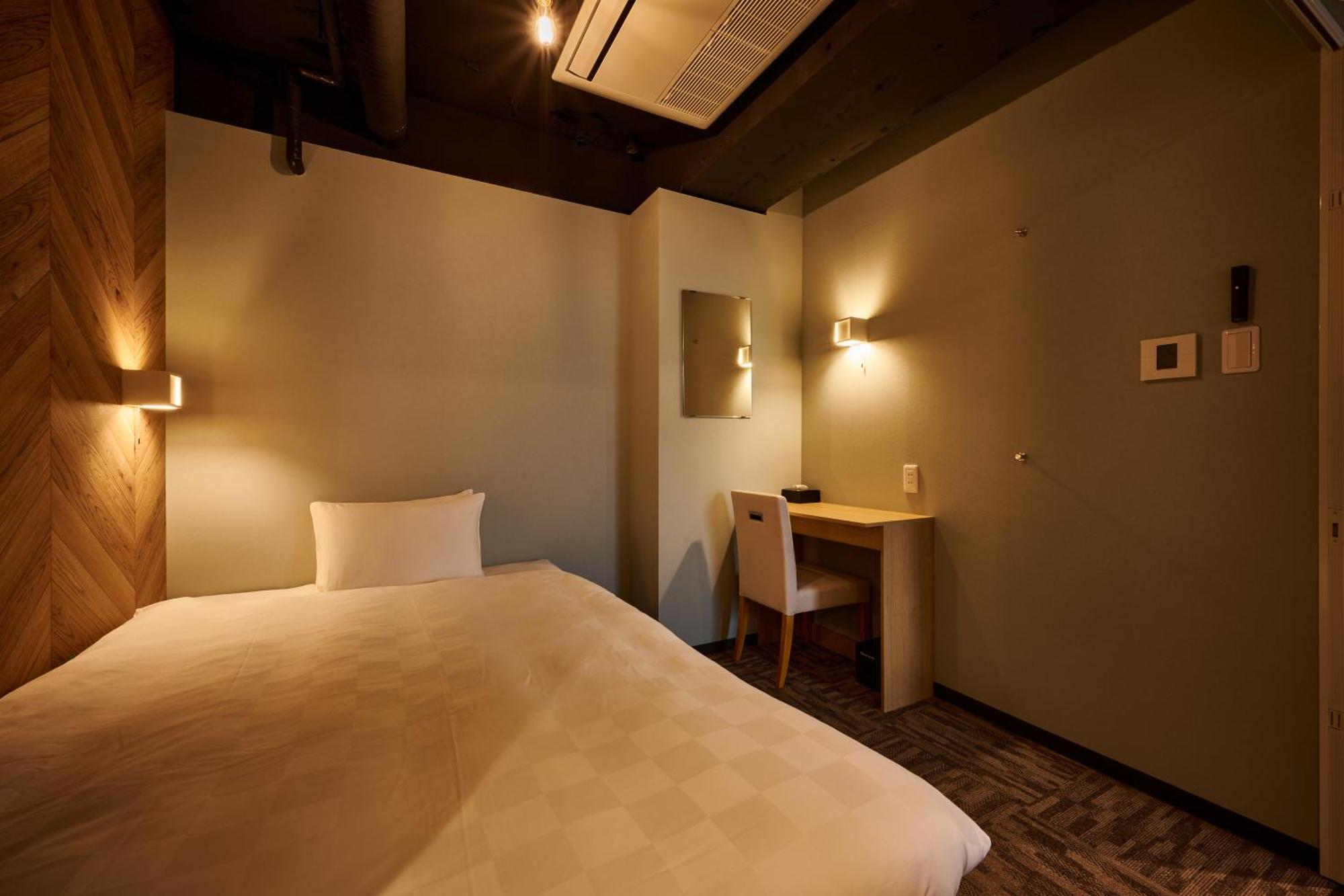 Capsule Hotel Continue Nijojokita Kyoto Exterior photo